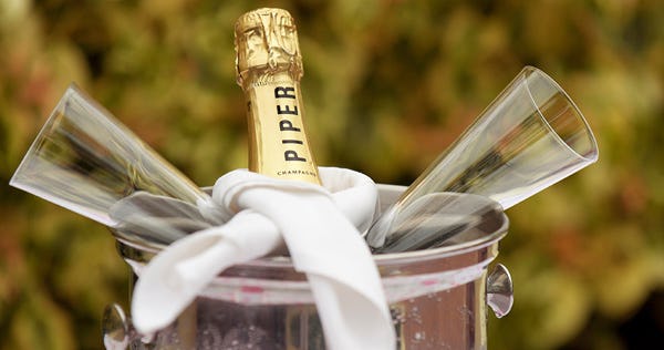 246 Restaurant & Bar