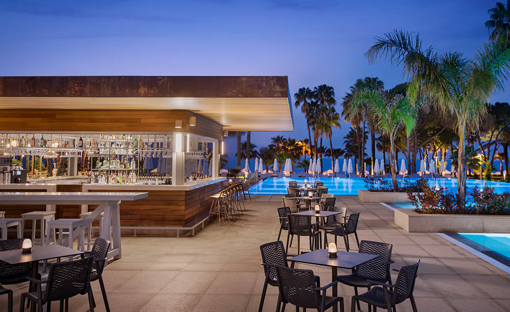 Pool Bar