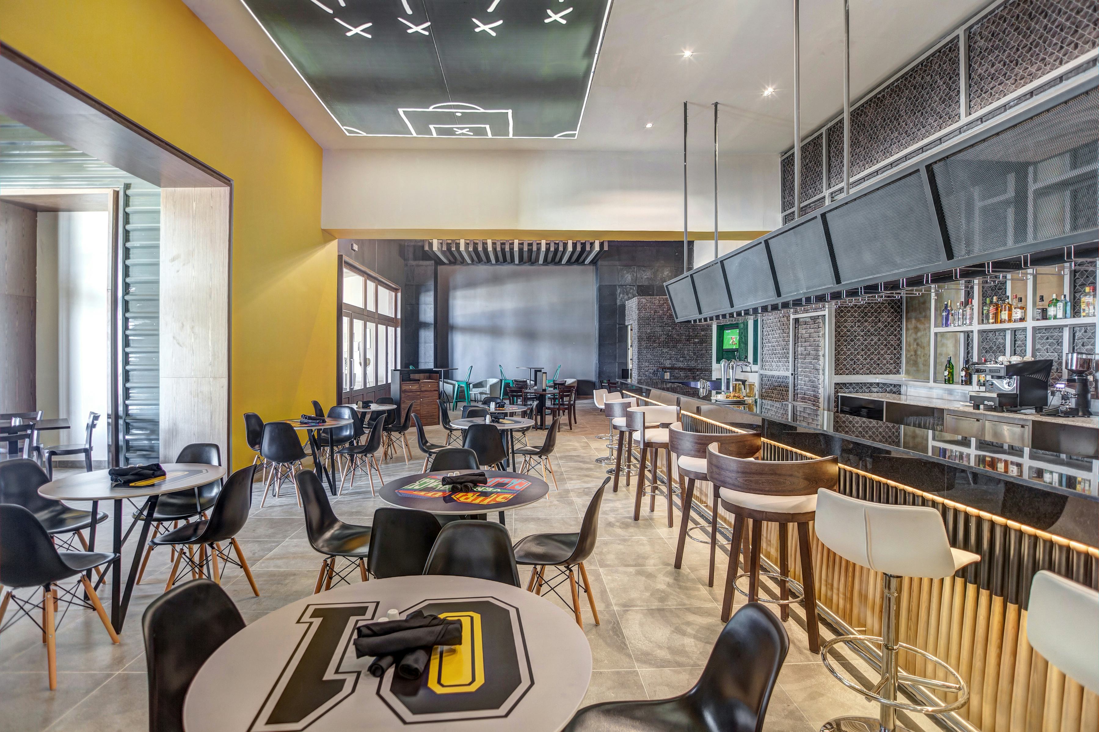 SCORE Sports Bar and Lounge