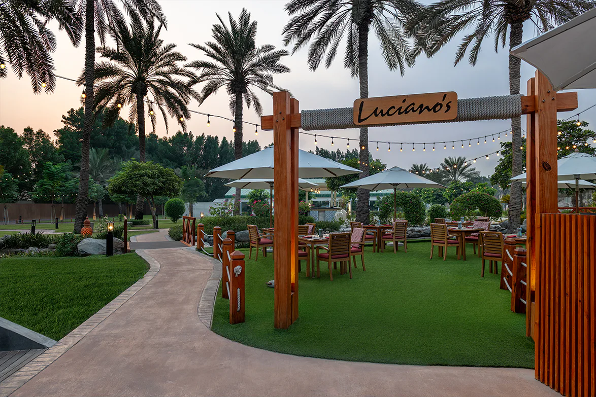 Lucianos Lounge