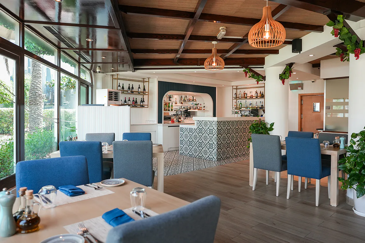 Lucianos Lounge