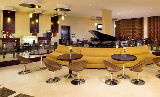 Al Majlis Lobby Lounge