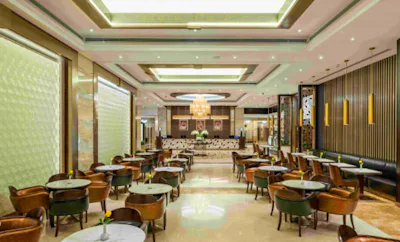 HALA CAFE Snacks, beverages