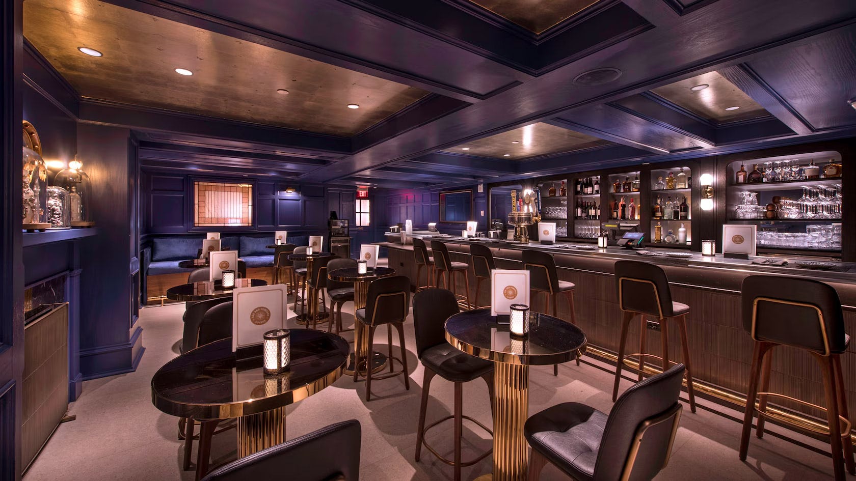 Ale & Compass Lounge