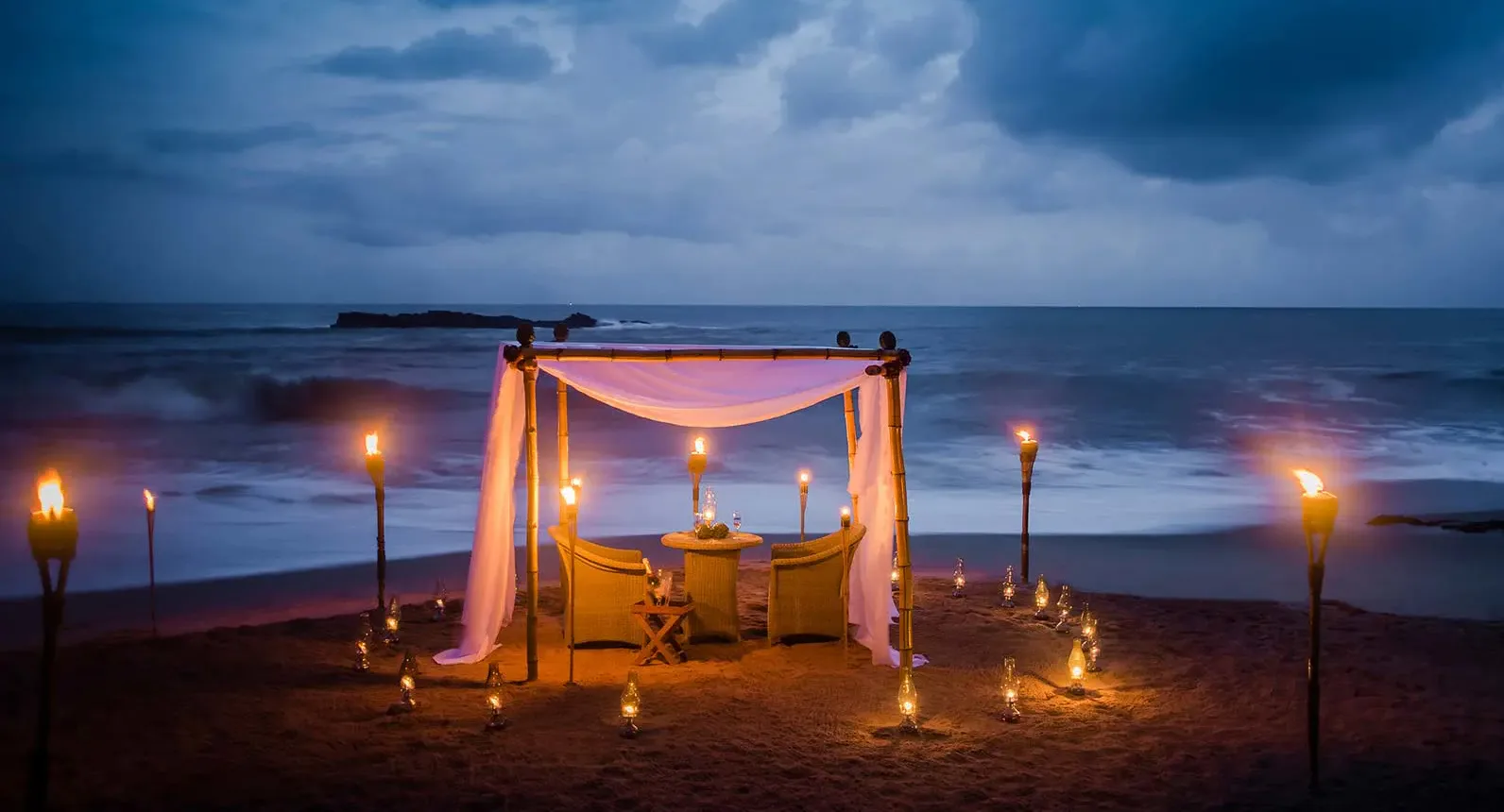 DINING BY DESIGN