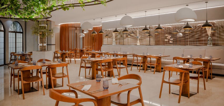 Aqua Restaurant / Bar