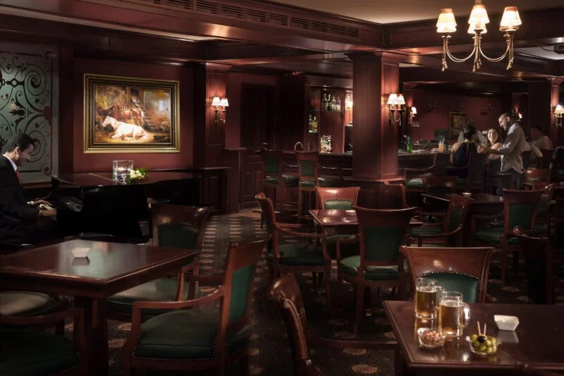 Ascot Bar (The King’s Bar)