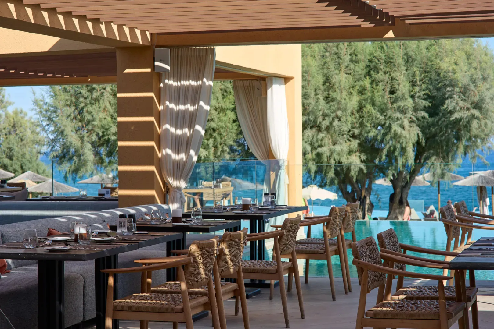 LA TRATTORIA ITALIAN CUISINE