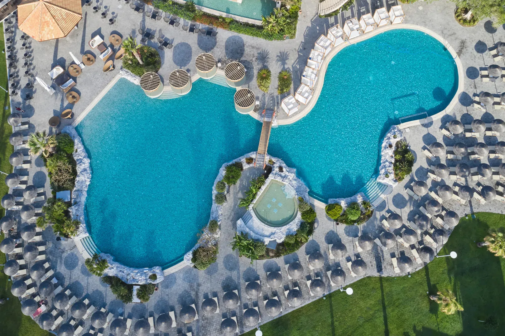 Helios Pool Bar