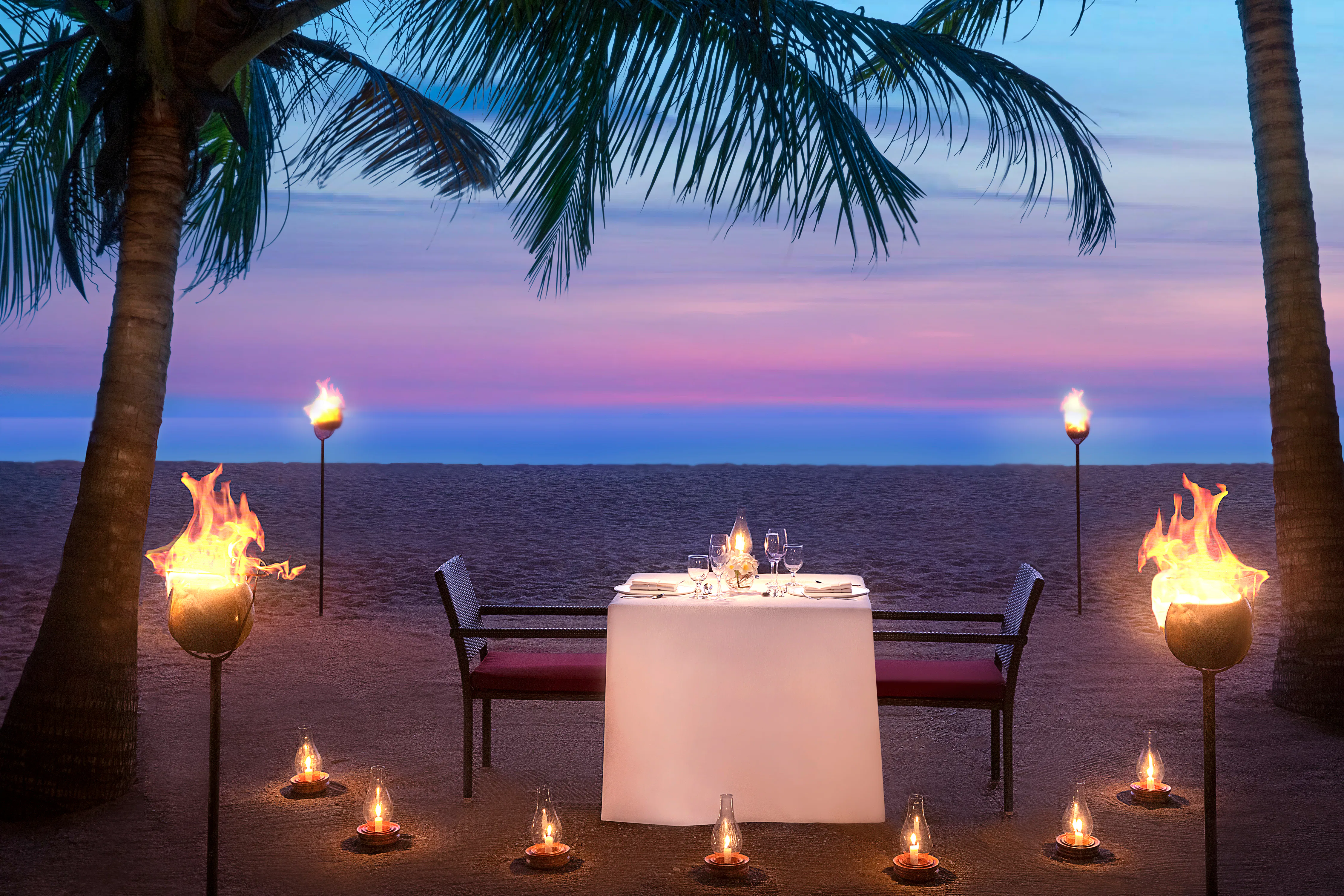 MIRACLE DINING