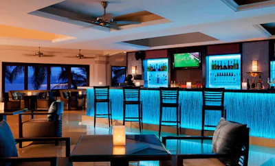 AZ.U.R / Lobby Lounge (Great Room)