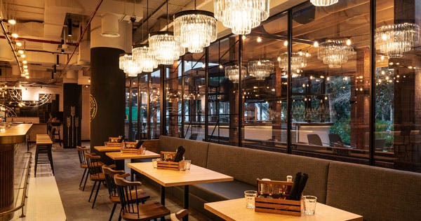 Black Goose Buns & Brews