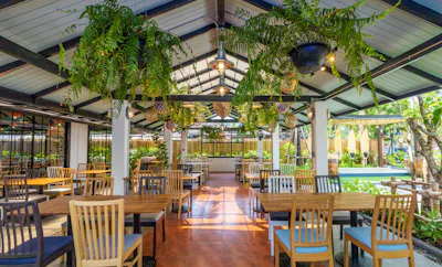 Breeze Cafe & Bistro