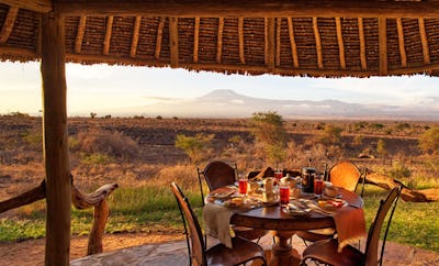 BUSH BREAKFAST AND SUNDOWNERS