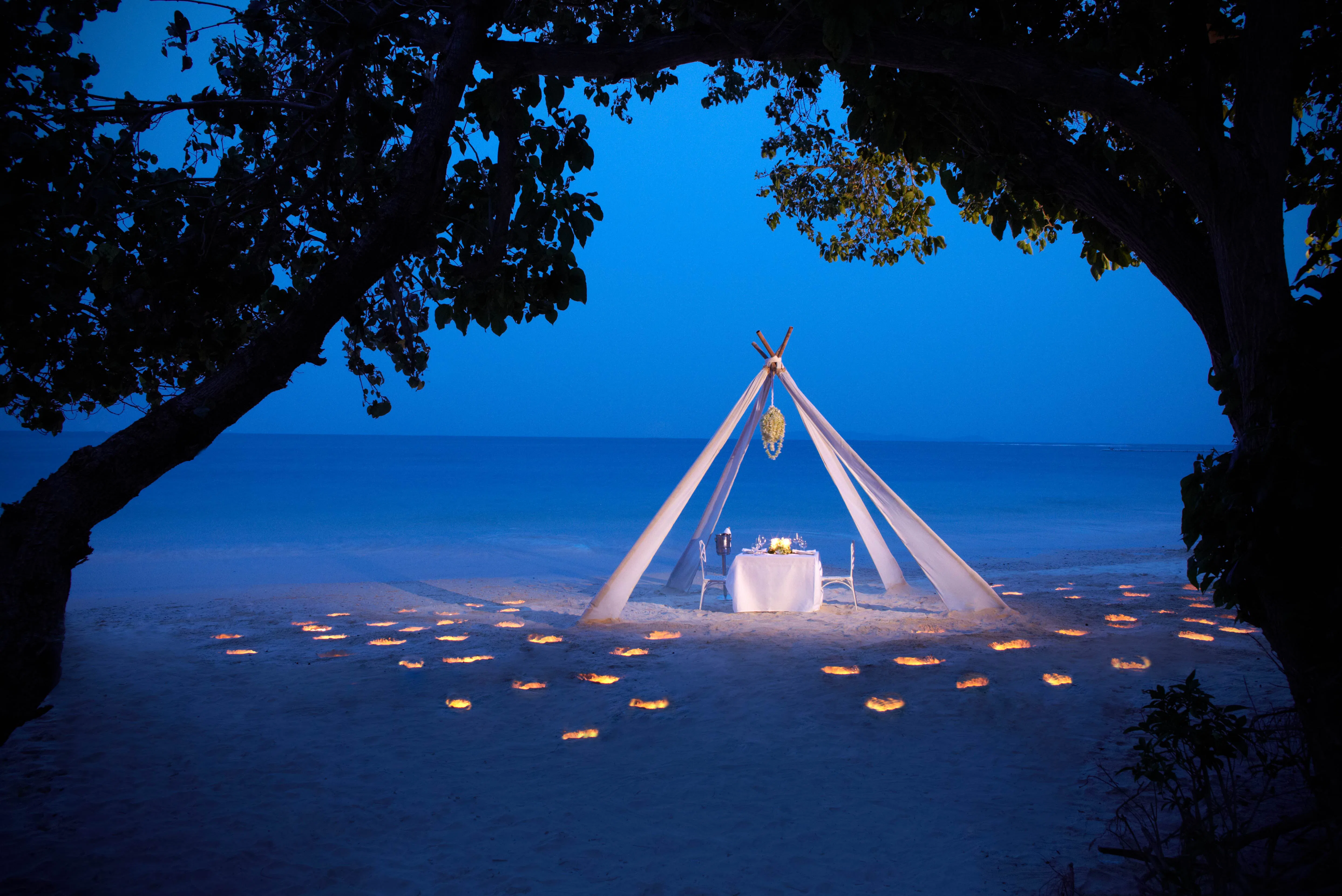 Beach Dining