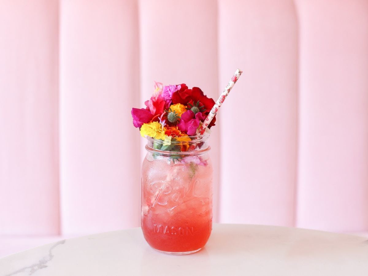 Tropical Lobby Lounge