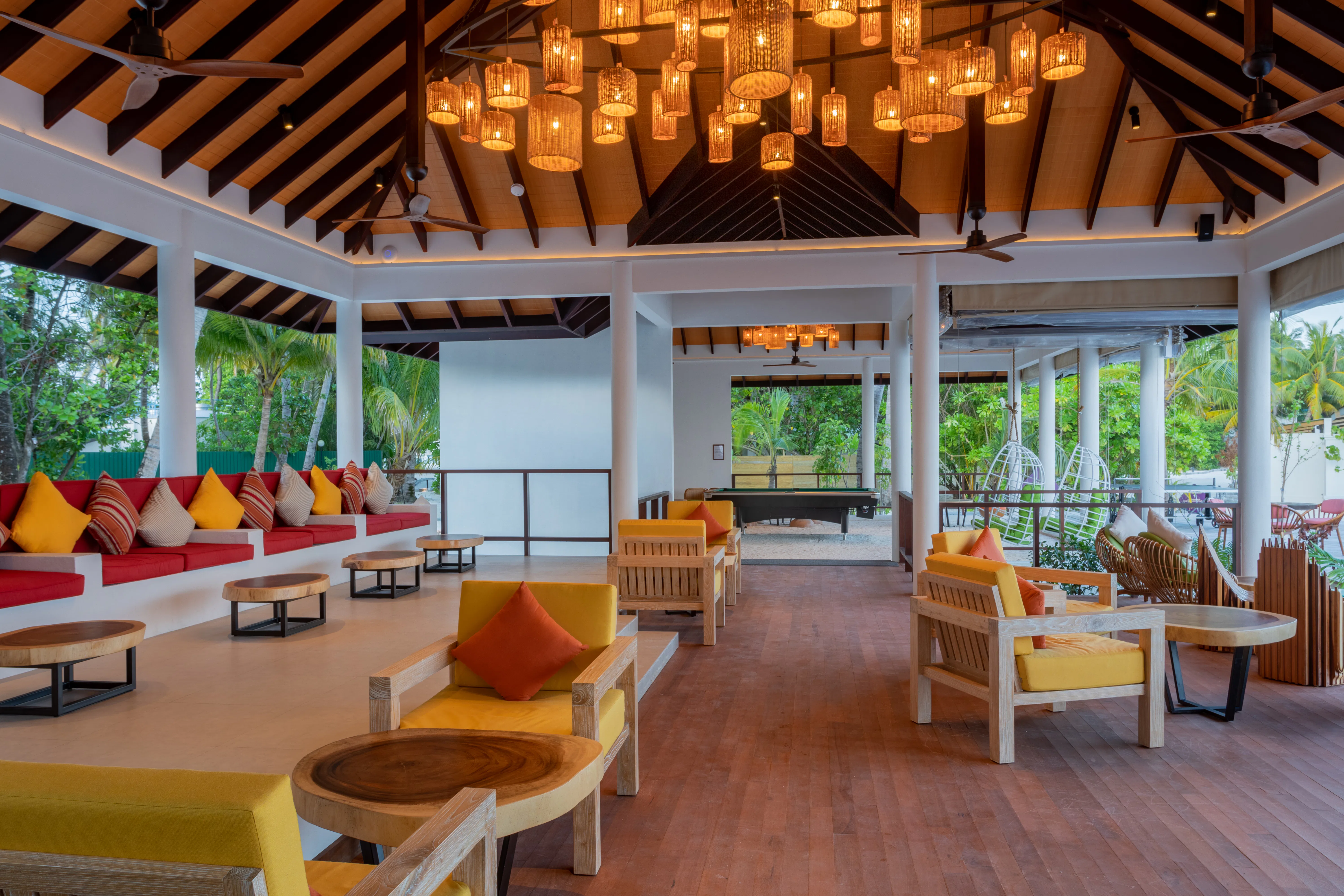Veli Bar and Lounge