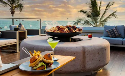 COPAN SUNSET SKY BAR