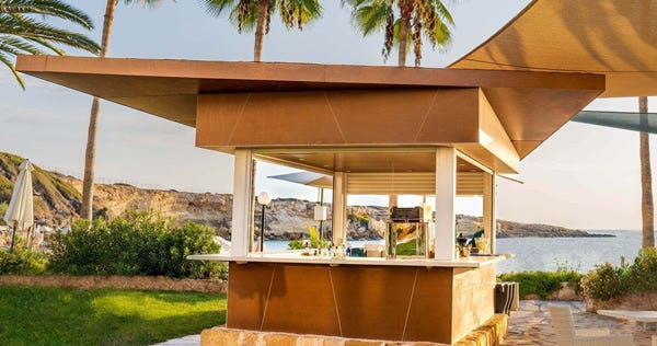 Beach Bar BY THE BEACH