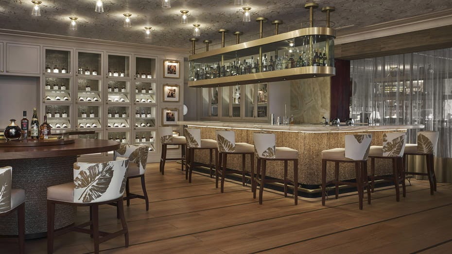 CROWNED MONKEY RUM BAR