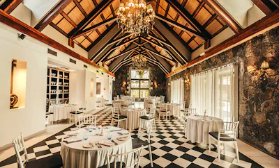 VILLEBAGUE 1740 RESTAURANT