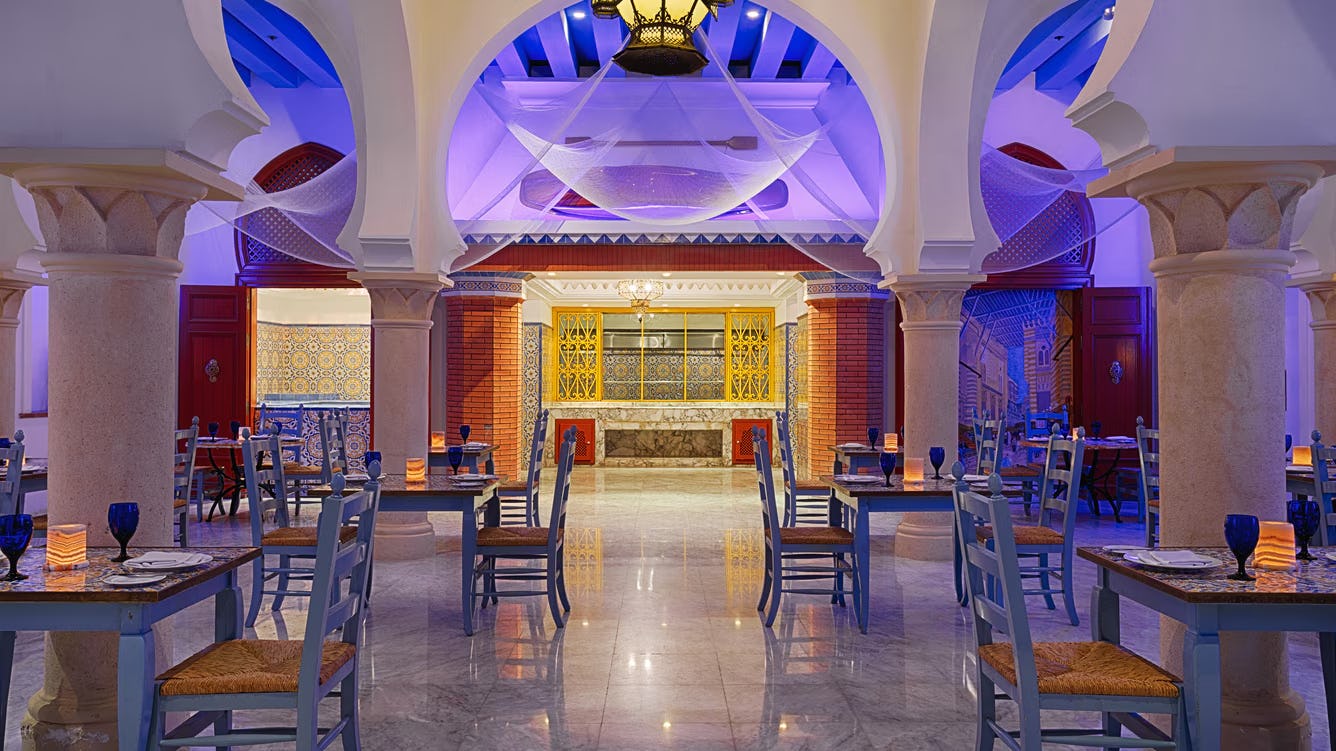 Dar El Qamar Lebanese & Oriental Restaurant