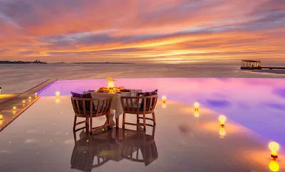 DINE AT THE RETREAT