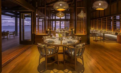 DINE AT THE RETREAT
