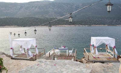 Dinner in a private lodge