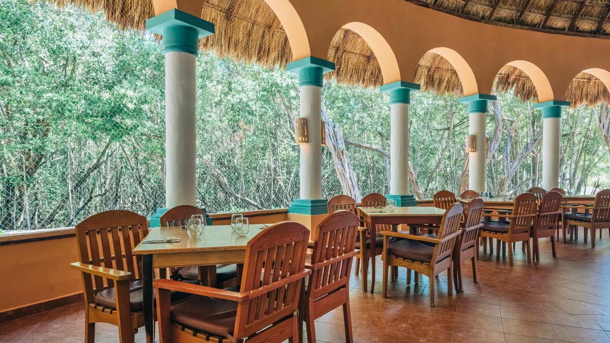 El Puerto Buffet Restaurant