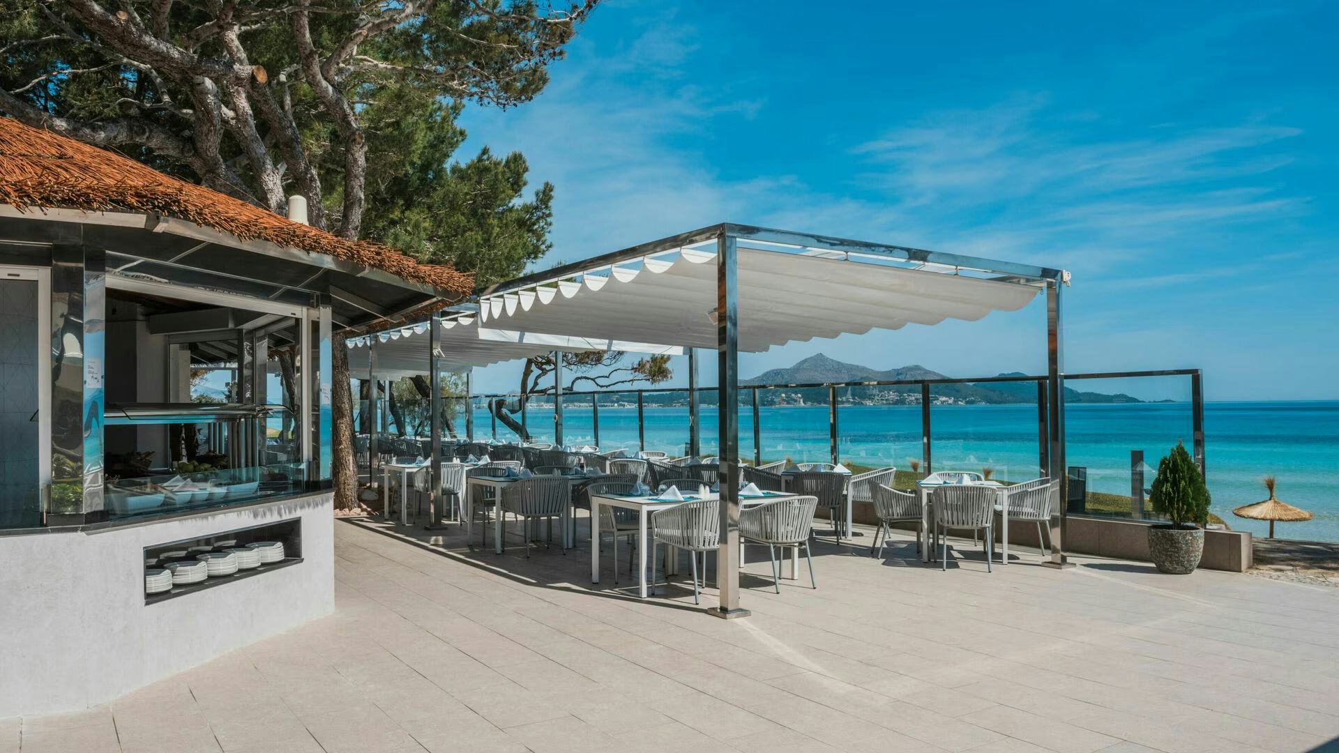 Embat Beach Restaurant