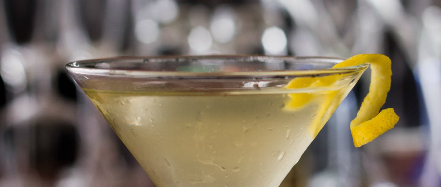 Coffee Shop & Lobby Bar