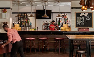 Arena Sports Bar & Kitchen