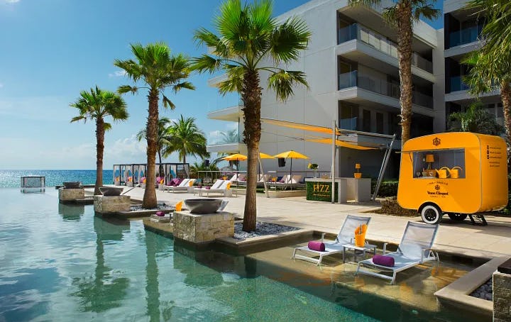 Fizz Iced Champagne Bar