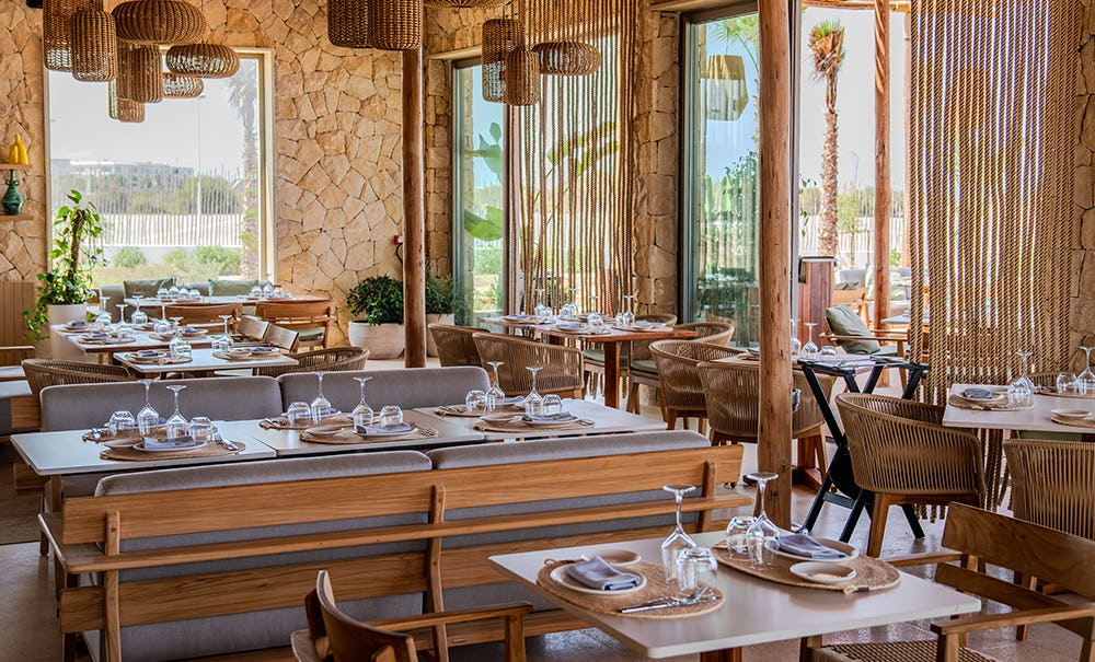 Folie Bouznika, an Elegant Coastal Haven