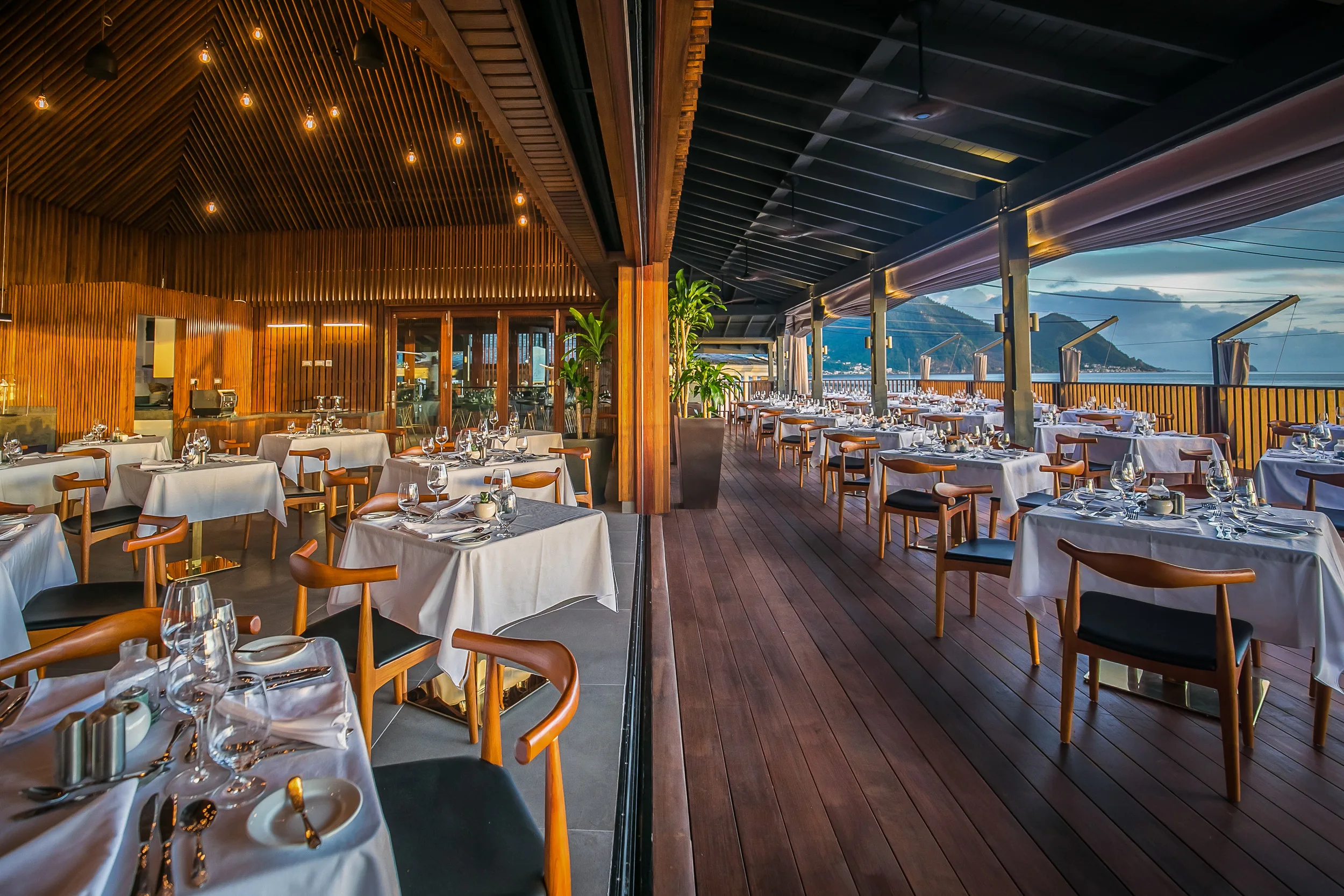 Palisades Restaurant on the Waterfront