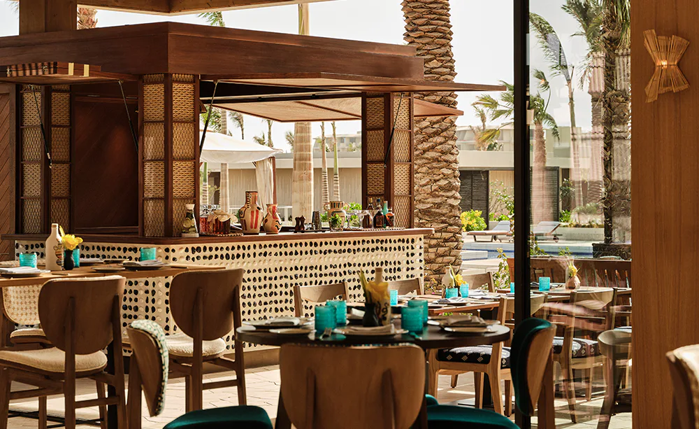 ALMAA Pool & Bar Grill