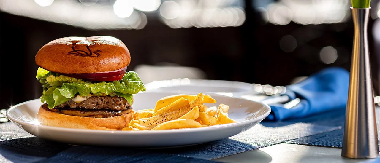 Aquazul Bar & Lounge