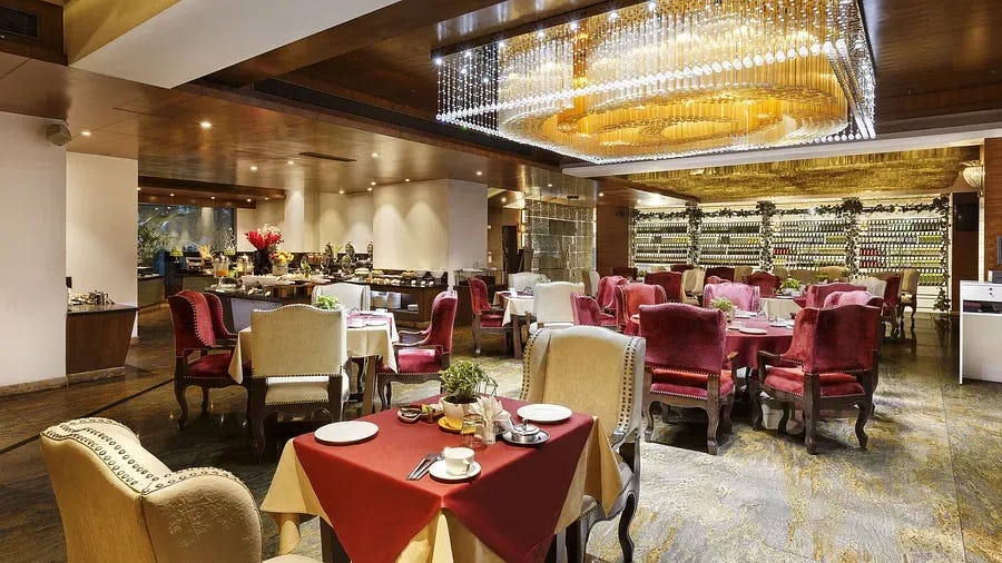 Golden Oak Restaurant