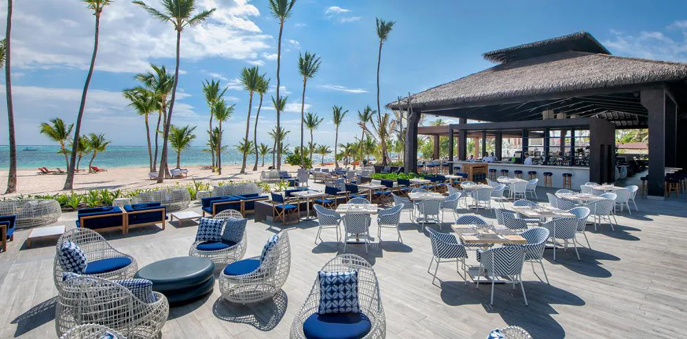 Goldfish Beach Club Bar