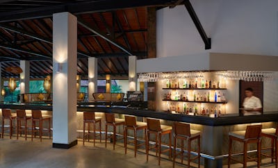 Martin's Lounge and Bar