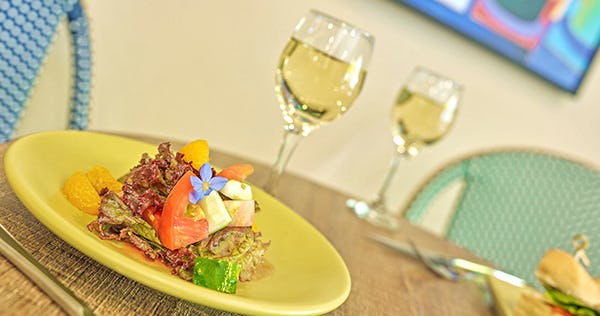 Half Moon Coffee Bar & Deli