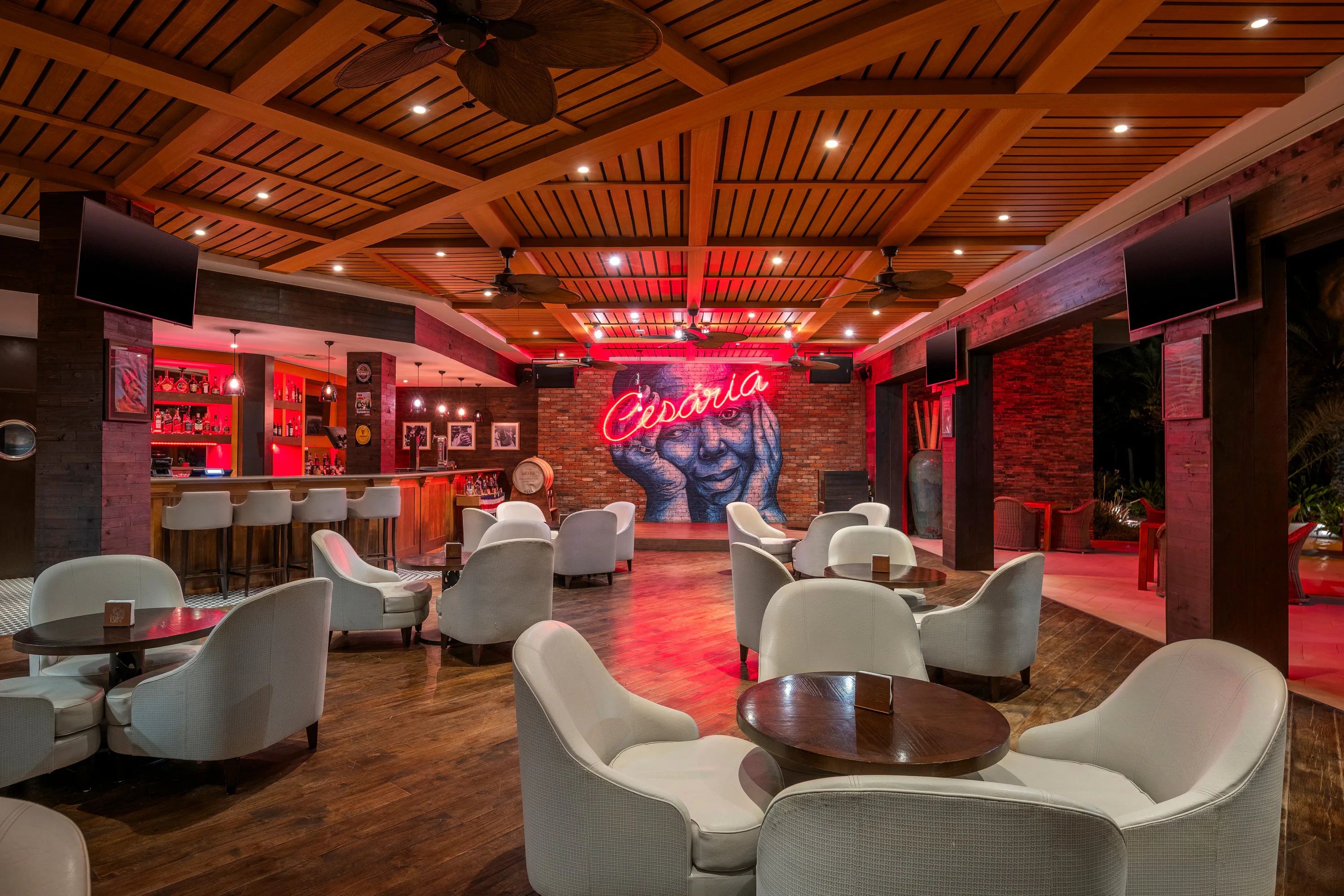 Cize Bar