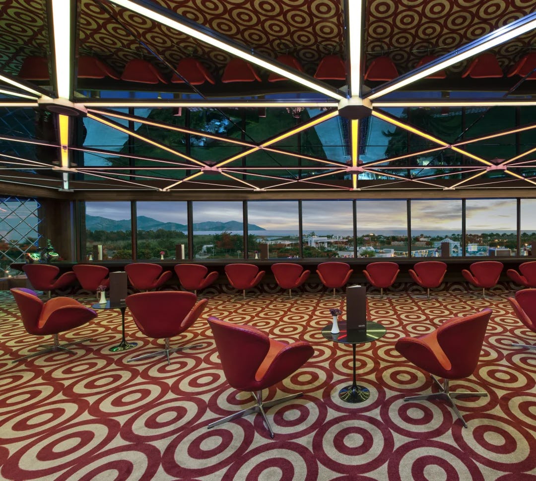 Rouge Roof Bar (16+)