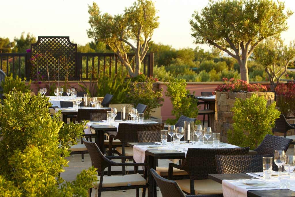 Horizon Main Bar & Roof Garden