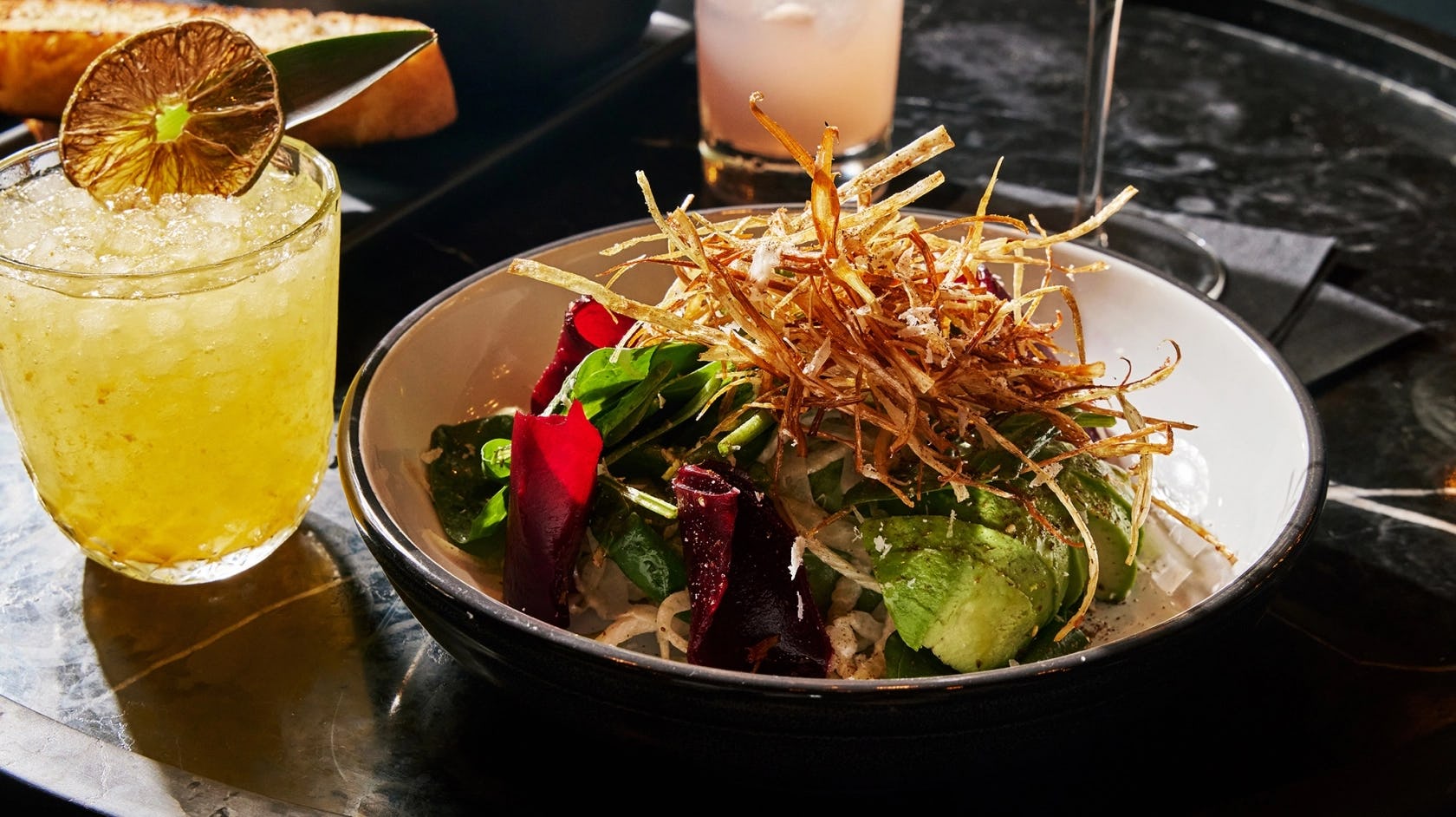 CREATIVE DRINKS & DINING