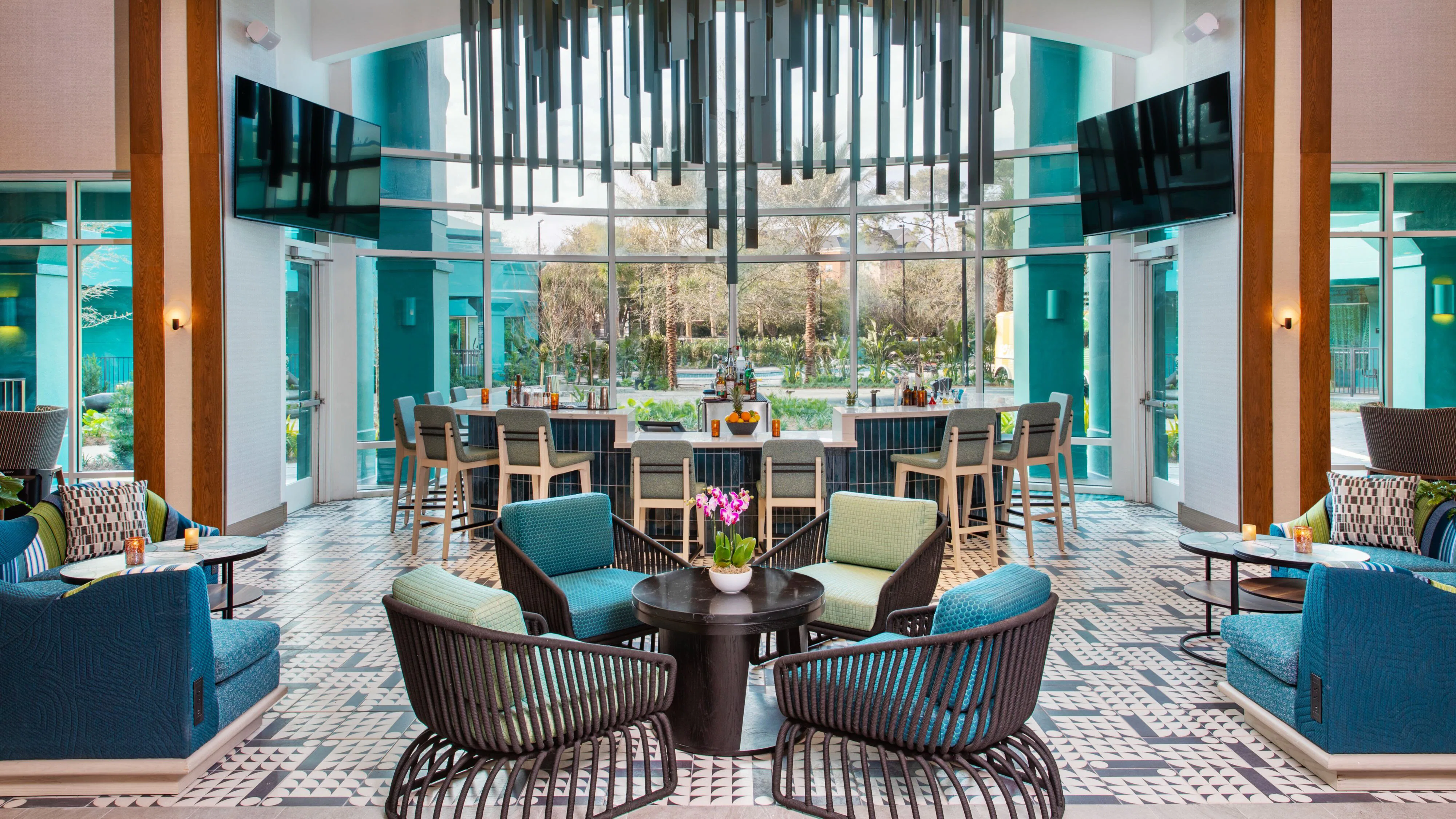 Emilie Bar & Lounge