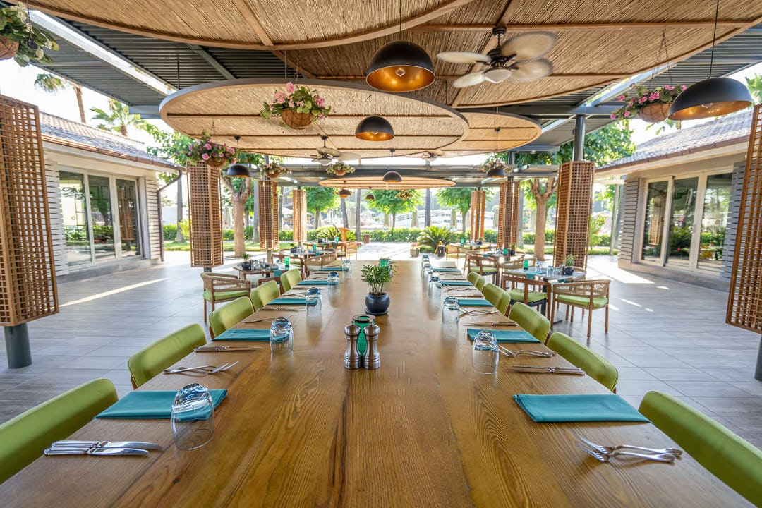 Hungry Gorilla Grab N Go