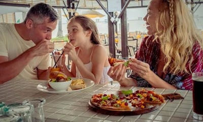 Captain’s Restaurant & Bar