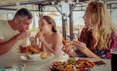 Captain’s Restaurant & Bar